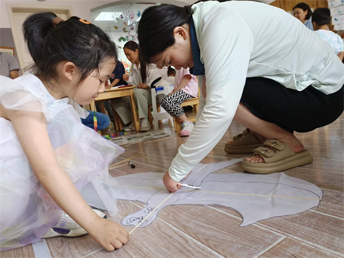综合：纸鸢舞起来